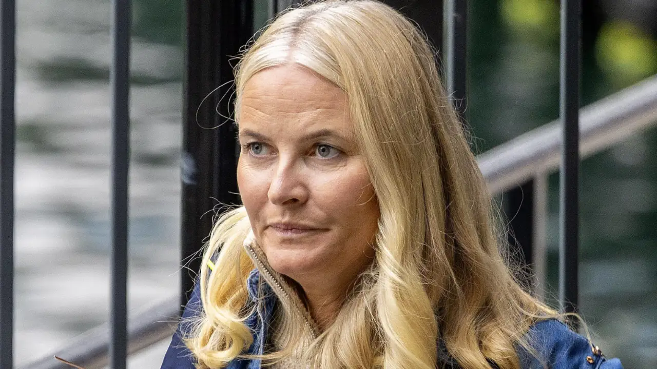 Las graves acusaciones de la prensa noruega contra la princesa Mette-Marit tras el último escándalo de su hijo Marius