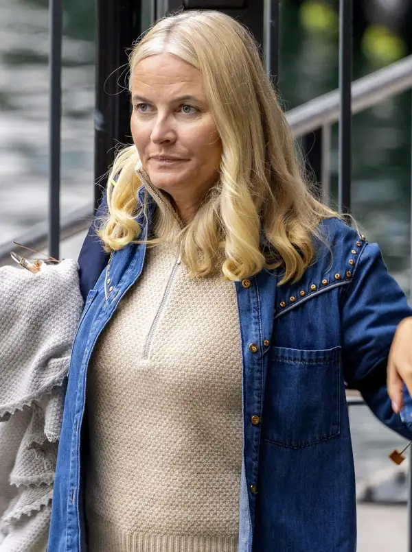 Un psicólogo analiza la situación excepcional que vive Mette-Marit tras el ingreso en prisión de su hijo Marius 