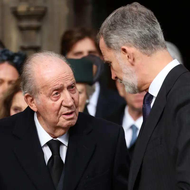 El rey Juan Carlos I no será enterrado en el Panteón de los Reyes: la gran preocupación de Zarzuela con el funeral del emérito