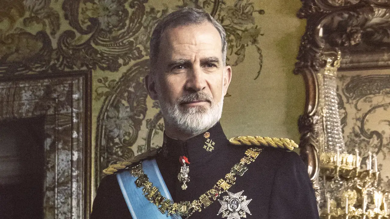 Cinco mensajes ocultos (y una petición) del histórico retrato de los reyes Felipe y Letizia ante el objetivo de Annie Leibovitz