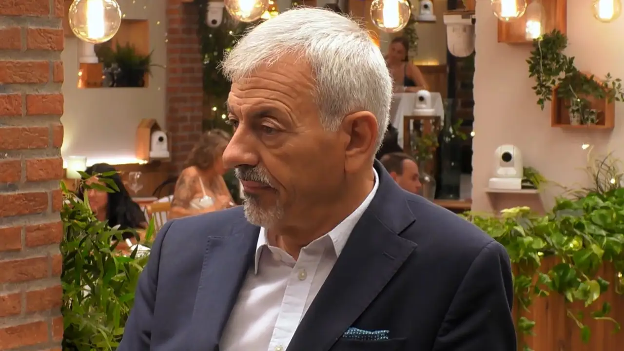 Carlos Sobera, sin palabras en 'First Dates' después de Josep le tome el pelo