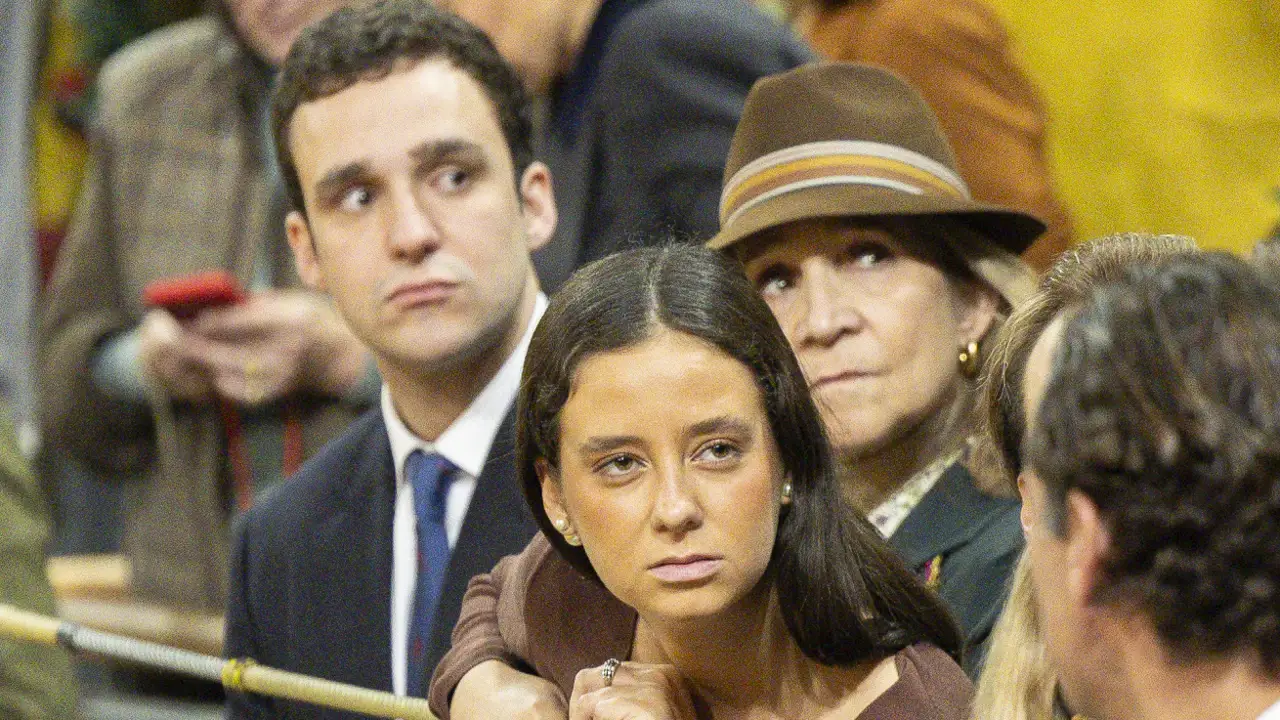 La infanta Elena desafía a Felipe y Letizia con la complicidad de sus hijos Froilán y Victoria Federica