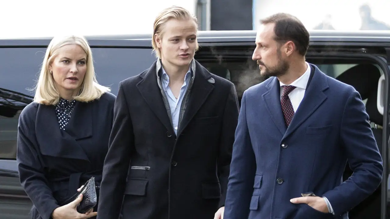 Un experto real revela la única solución para evitar la ruptura entre Mette-Marit y Hakoon de Noruega por el caso Marius Borg Høiby