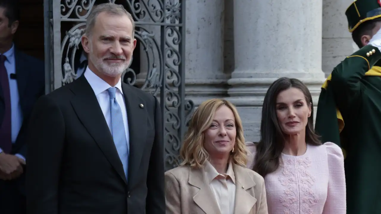 Felipe, Letizia y Giorgia Meloni
