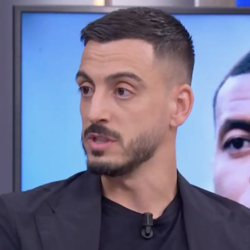 Joselu desvela en 'El Hormiguero el mejor secreto de los futbolistas: esto es lo que beben cuando ganan un trofeo