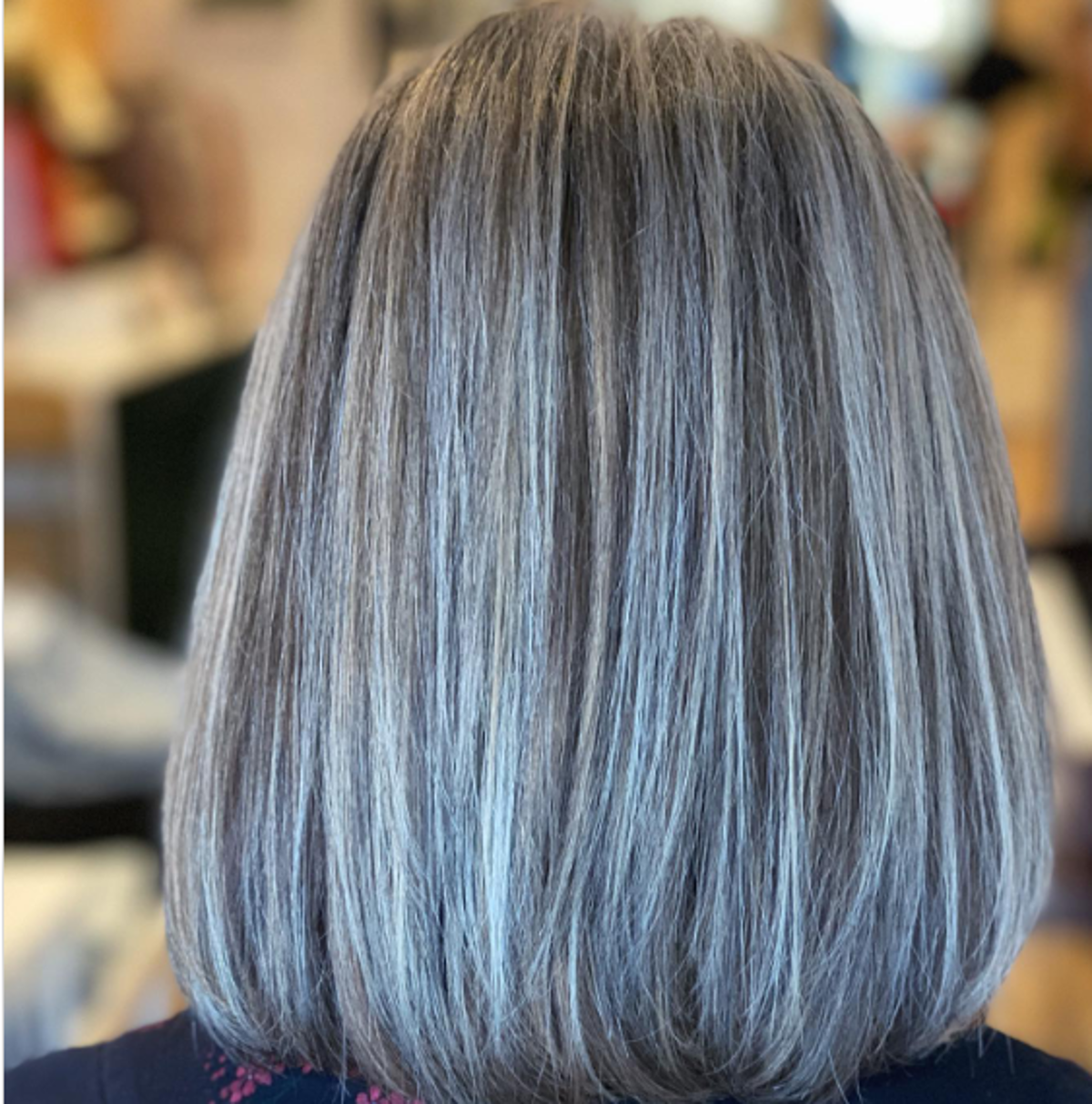 Mechas grey blending