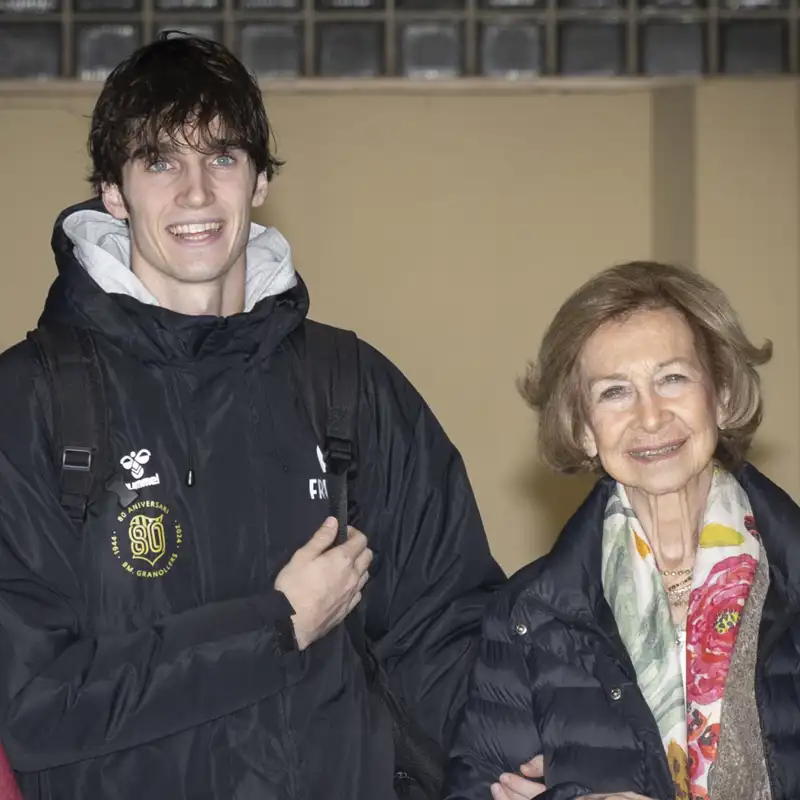 El gesto de Pablo Urdangarin con su abuela la reina Sofía que cobra todo el sentido en su Navidad más difícil