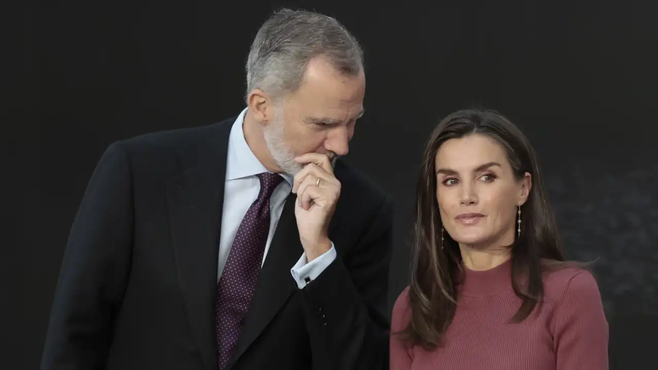 La estrategia que Felipe y Letizia ocultan en su visita sorpresa a Valencia con Leonor y Sofía: "Son los únicos"