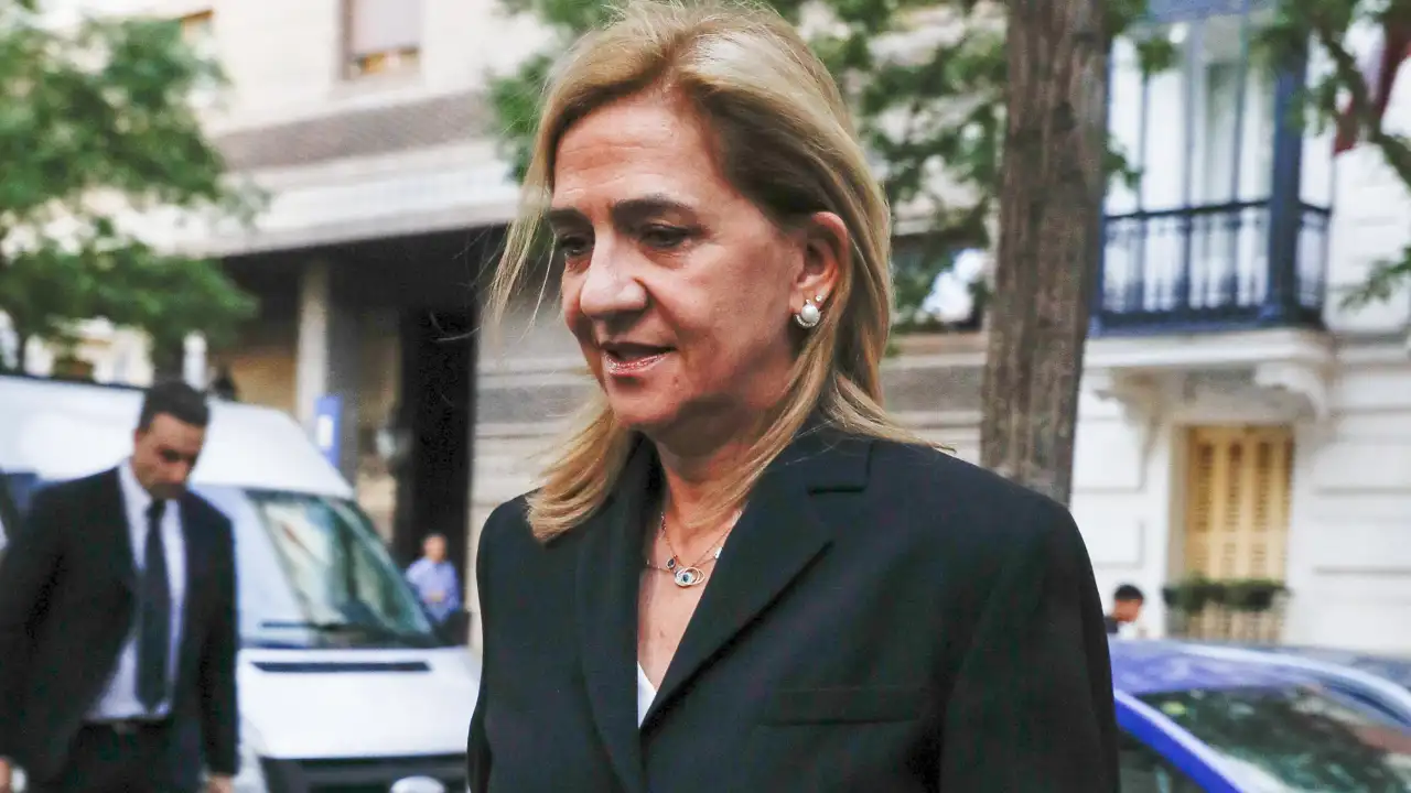 Tres años desde que la vida de la infanta Cristina cambió para siempre: una portada incendiaria tras la advertencia de Letizia