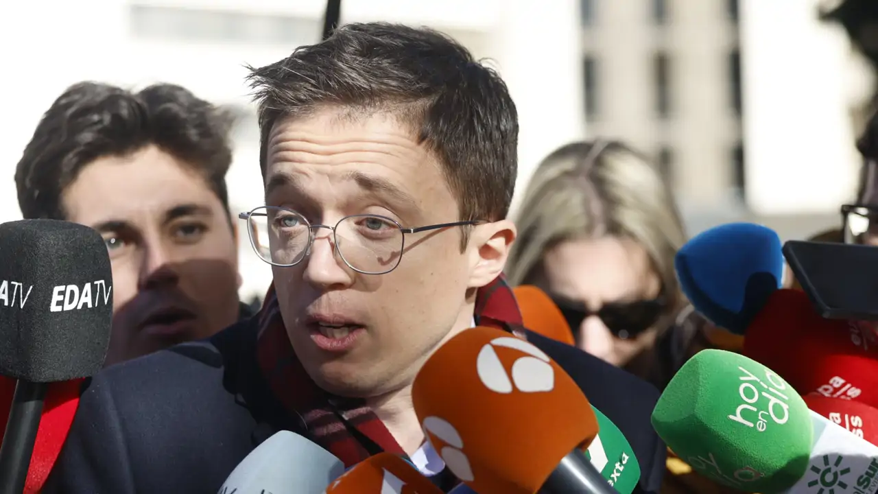 Todas las claves sobre la declaración de Íñigo Errejón y Elisa Mouliaá tras pasar por los Juzgados