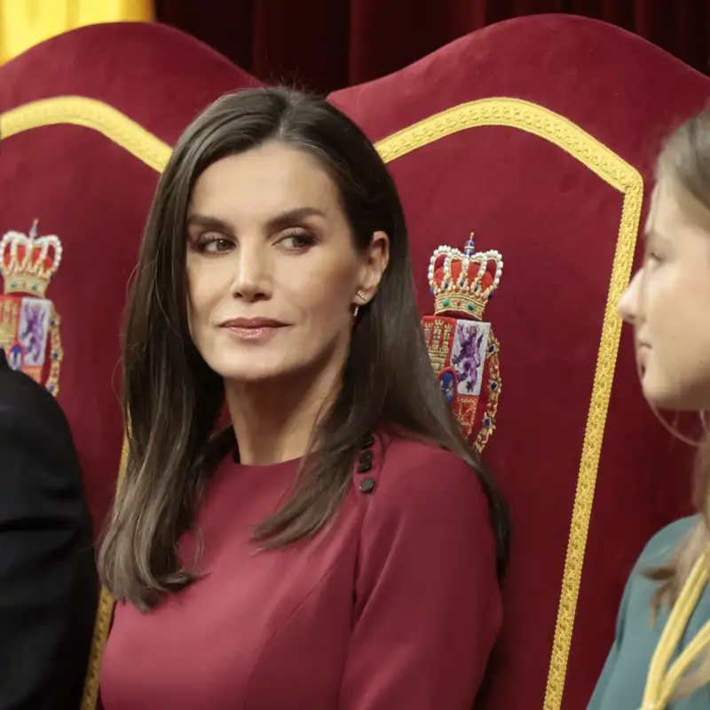 La experta María José Gómez Verdú destapa el mayor desliz protocolario de la reina Letizia: "Es un signo de vulnerabilidad"