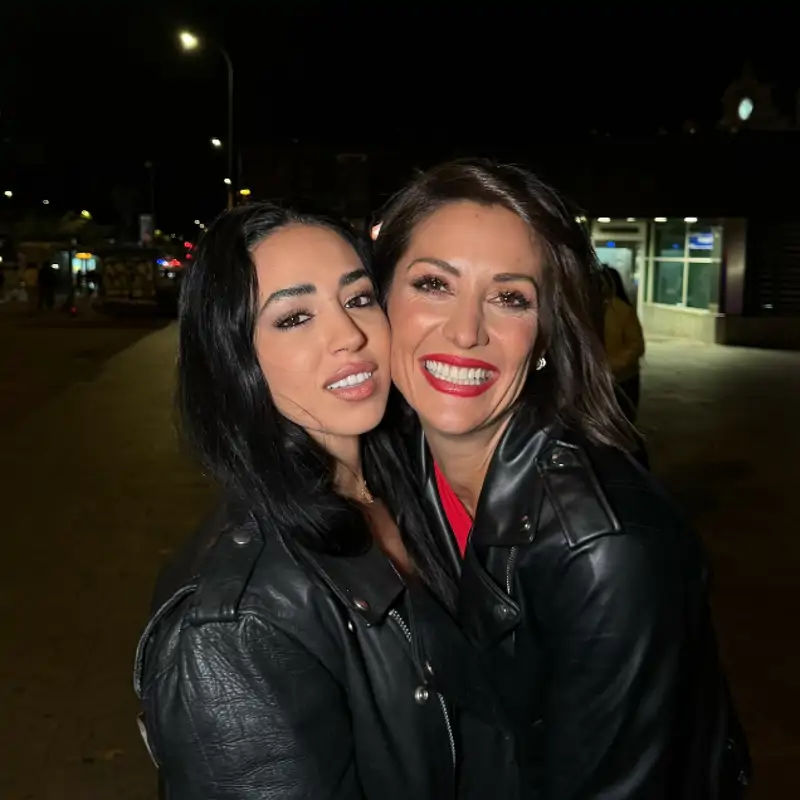 Nagore Robles y su novia Carla Flila abren el álbum de su viaje a Lanzarote: del desagradable contratiempo a sus planazos