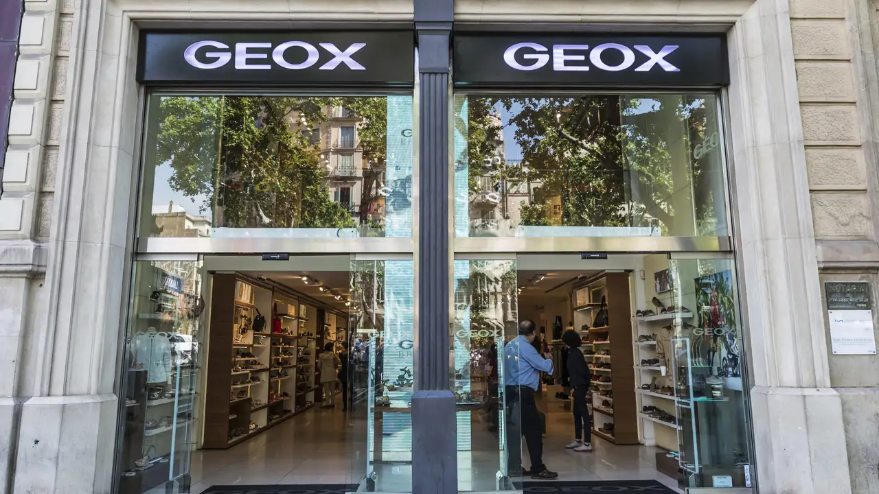 GEOX tira la casa por la ventana en las Segundas Rebajas: zapatos, botines, botas y zapatillas al 50%