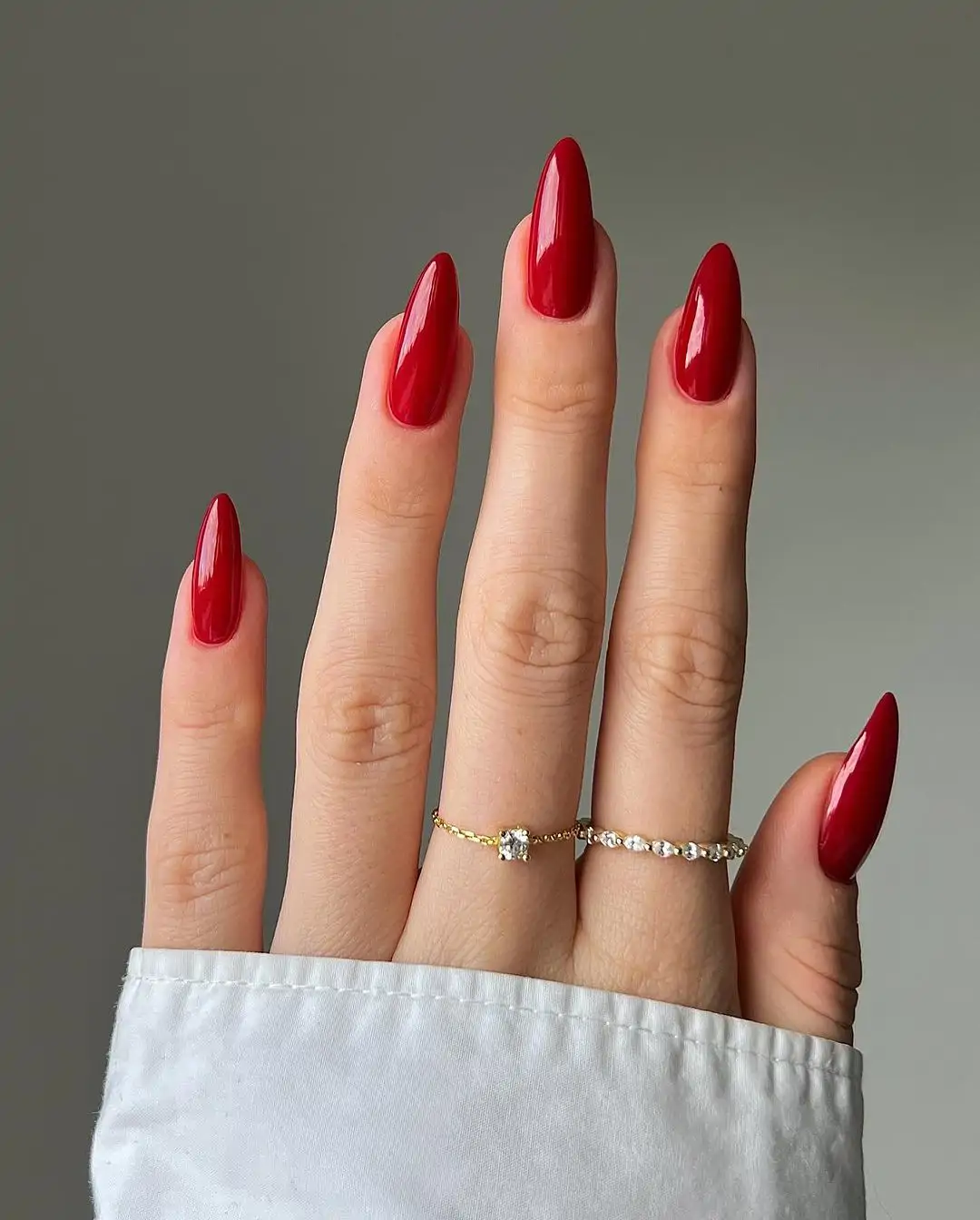 Diseños de uñas sencillos y elegantes ROJAS