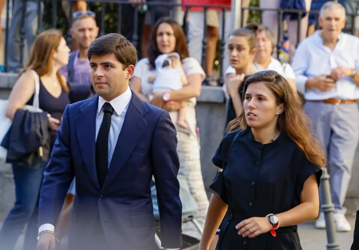 Juan Urquijo y su hermana, Teresa