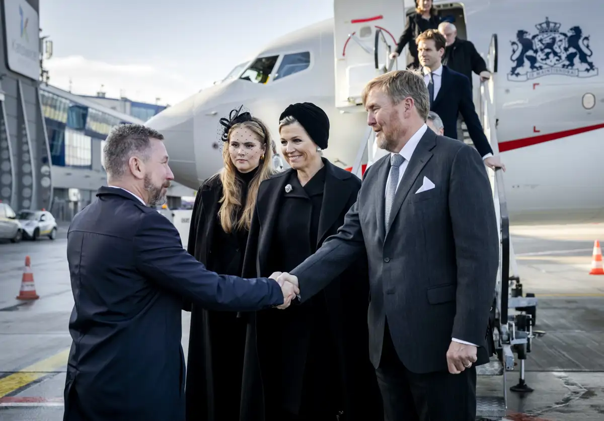 Amalia, Guillermo y Máxima Holanda