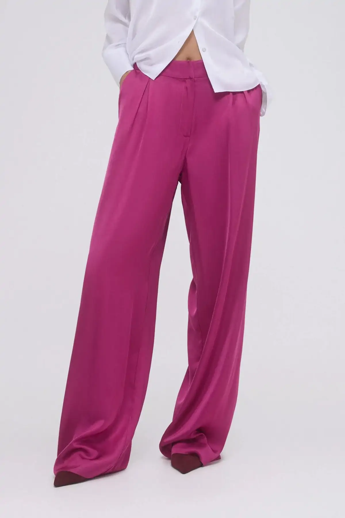 pantalones de primavera para chicas bajitas de Pedro del Hierro