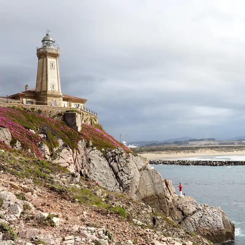 Es de Asturias, tiene playas preciosas y la prensa británica afirma que es el mejor destino del Norte de España