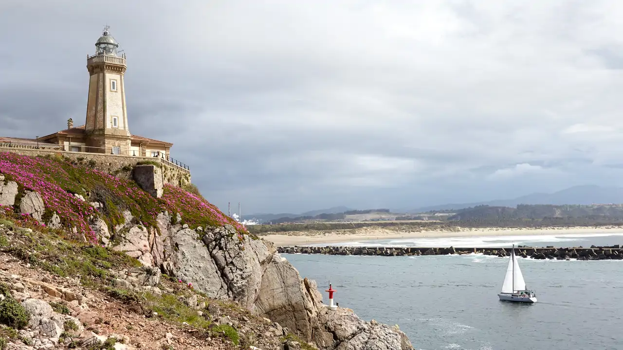 Es de Asturias, tiene playas preciosas y la prensa británica afirma que es el mejor destino del Norte de España