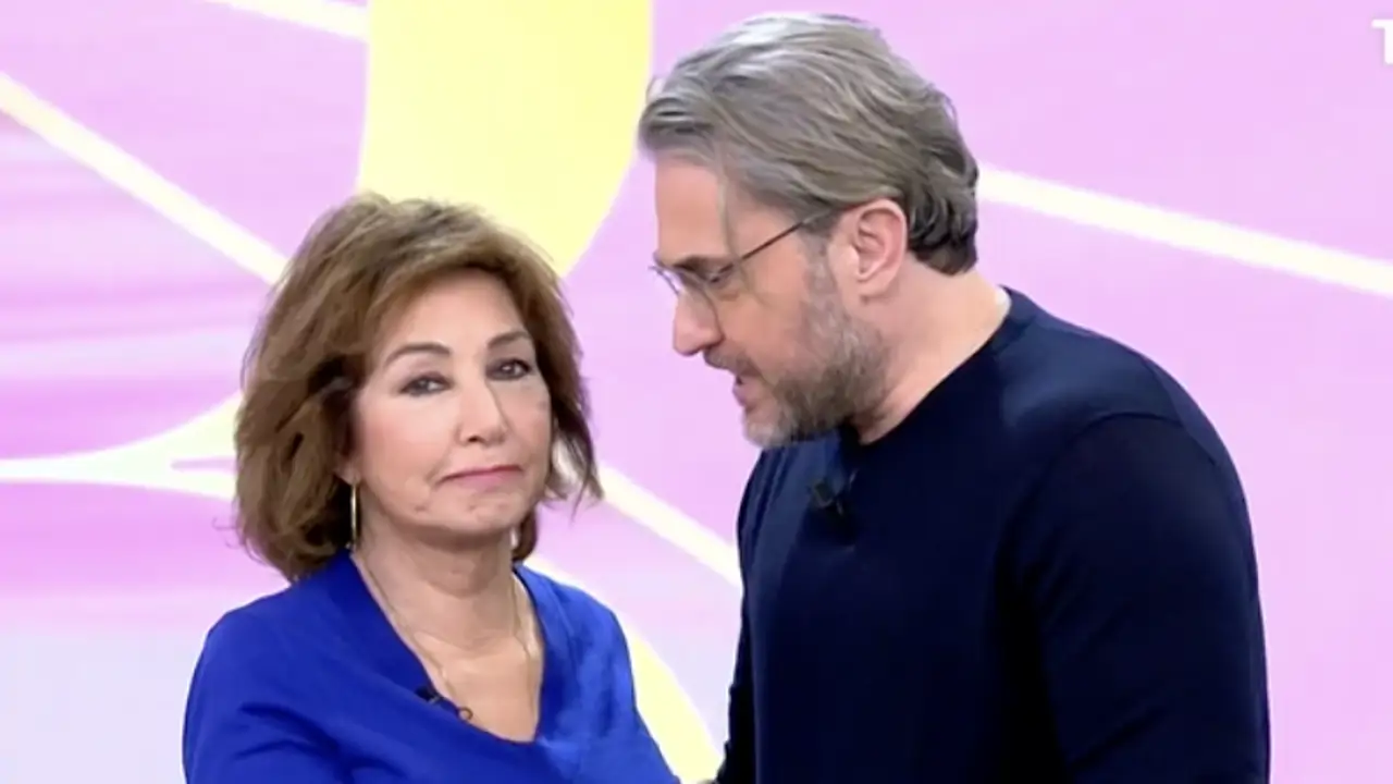 Así ha sido el emotivo reencuentro entre Ana Rosa Quintana y Máximo Huerta en 'El Programa de AR': "Le fui a buscar y le encontré"