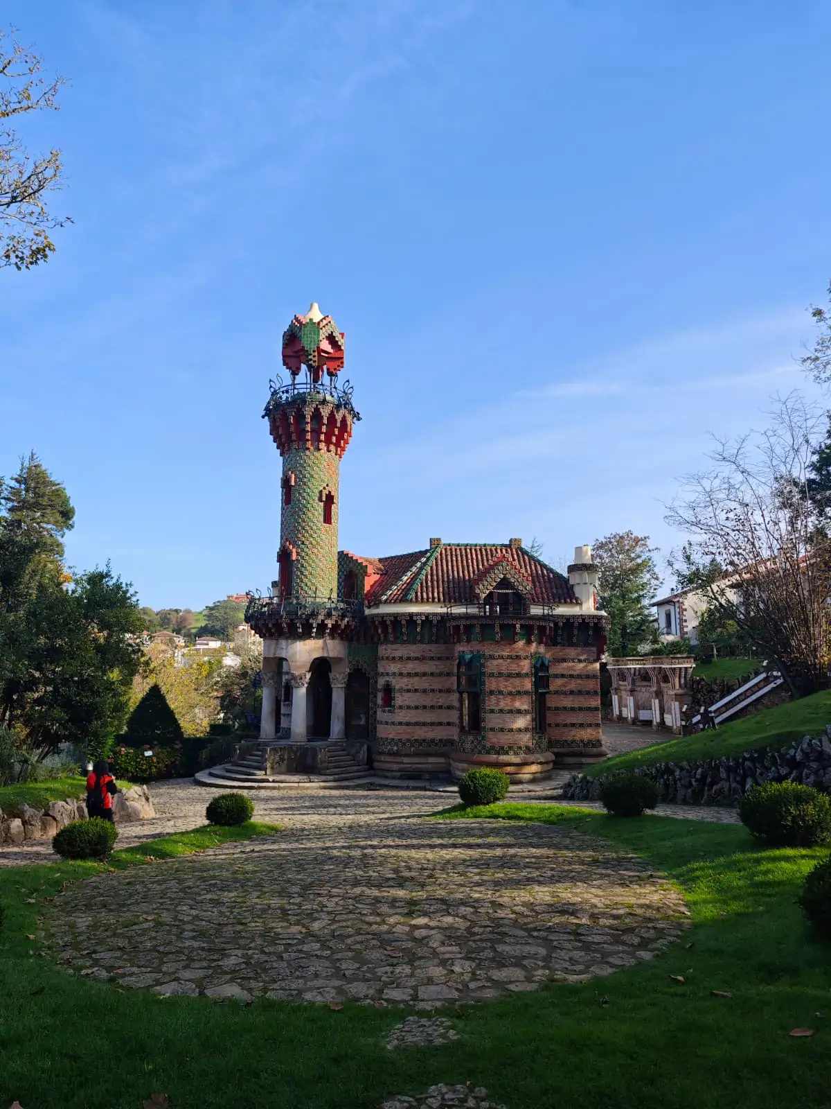 Capricho de Gaudí en Comillas Cantabria