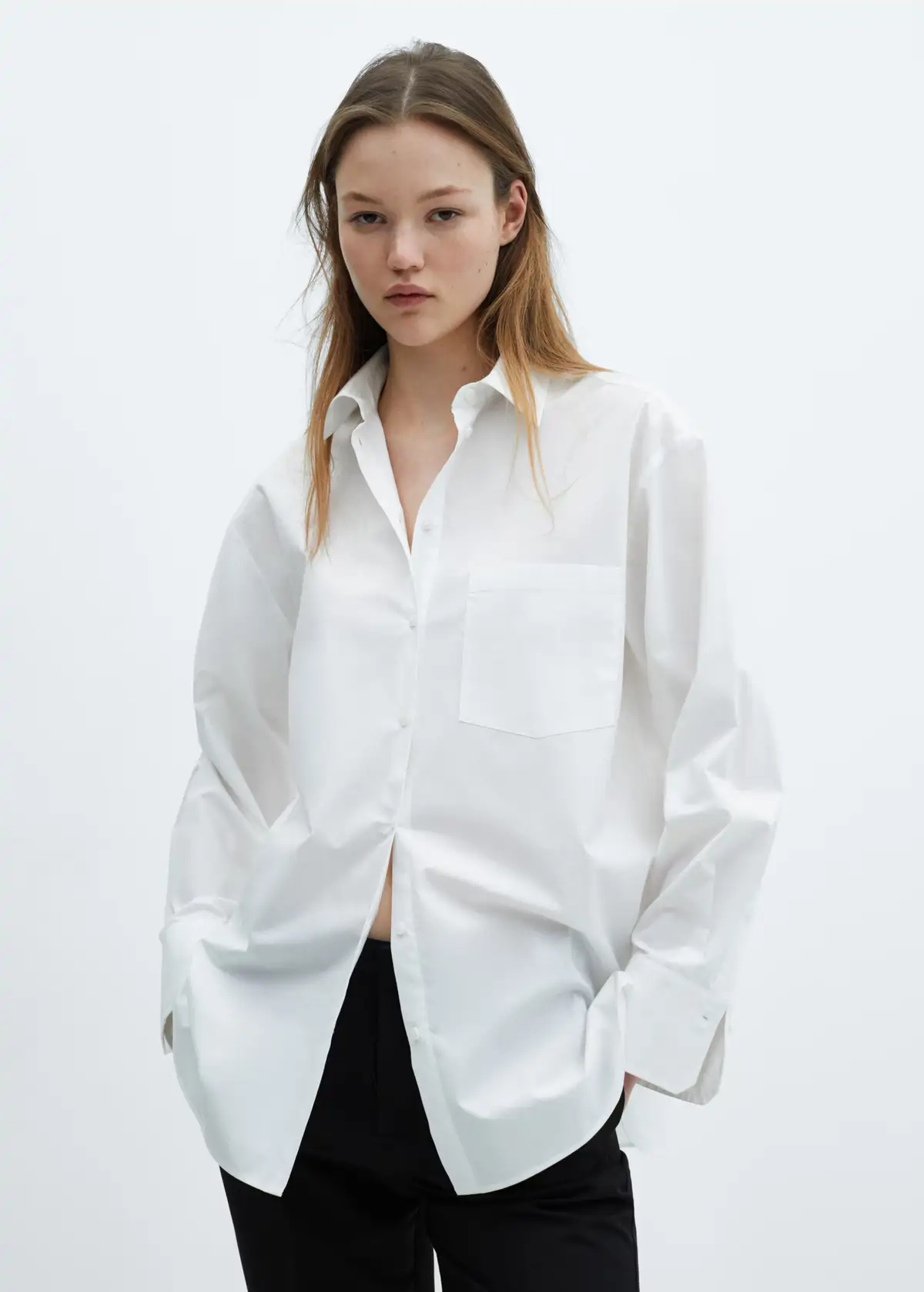 Camisas para looks primaverales Mango Outlet Camisa blanca oversize