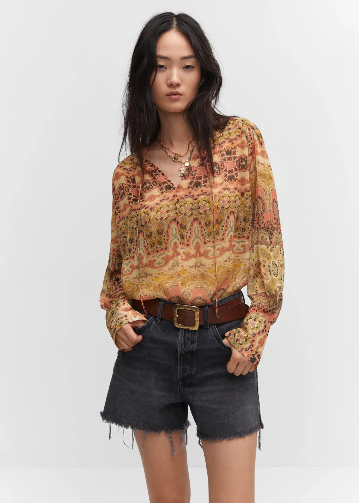 Camisas para looks primaverales Mango Outlet estampada boho