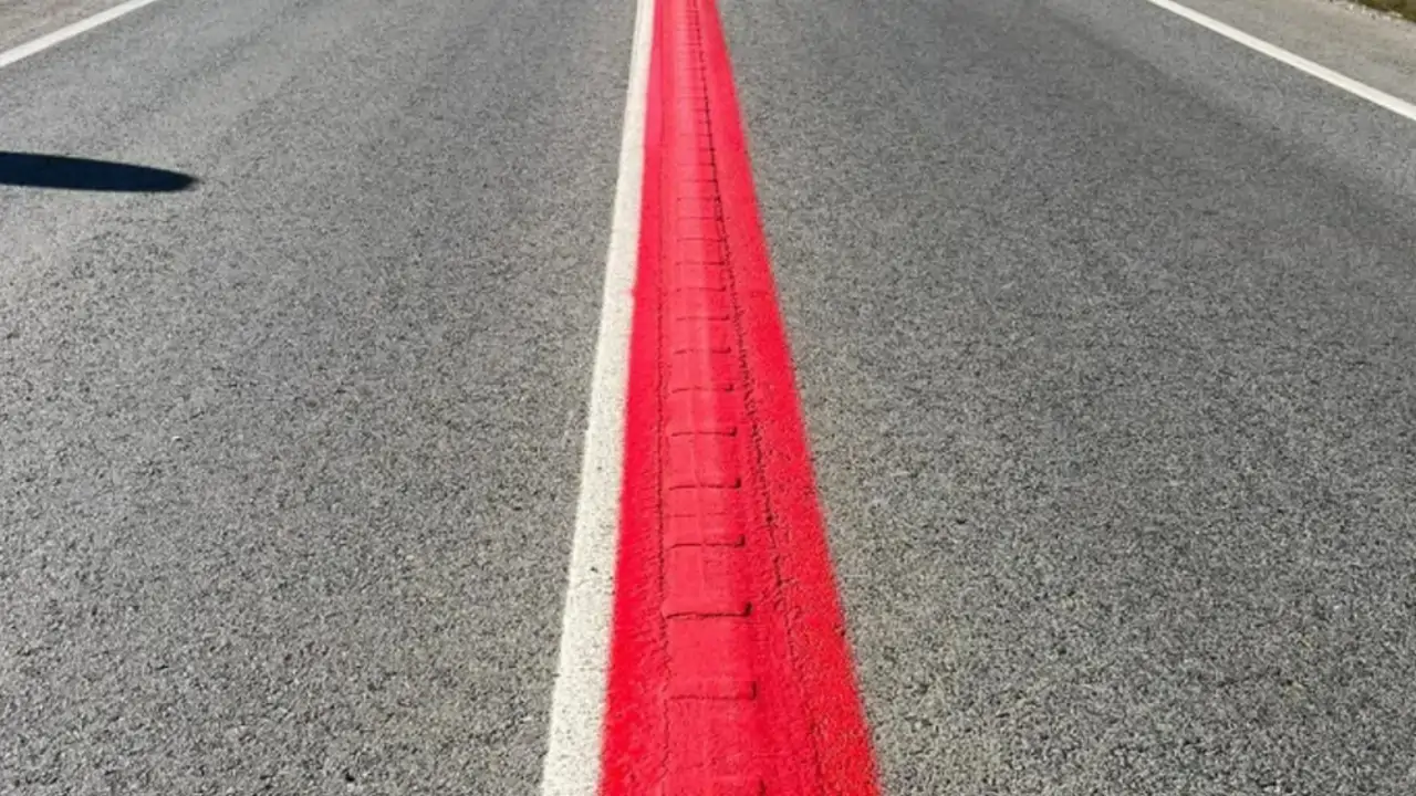 Ya es oficial: la DGT aumenta las sanciones con una nueva norma de señalización que causa extrañeza a los conductores