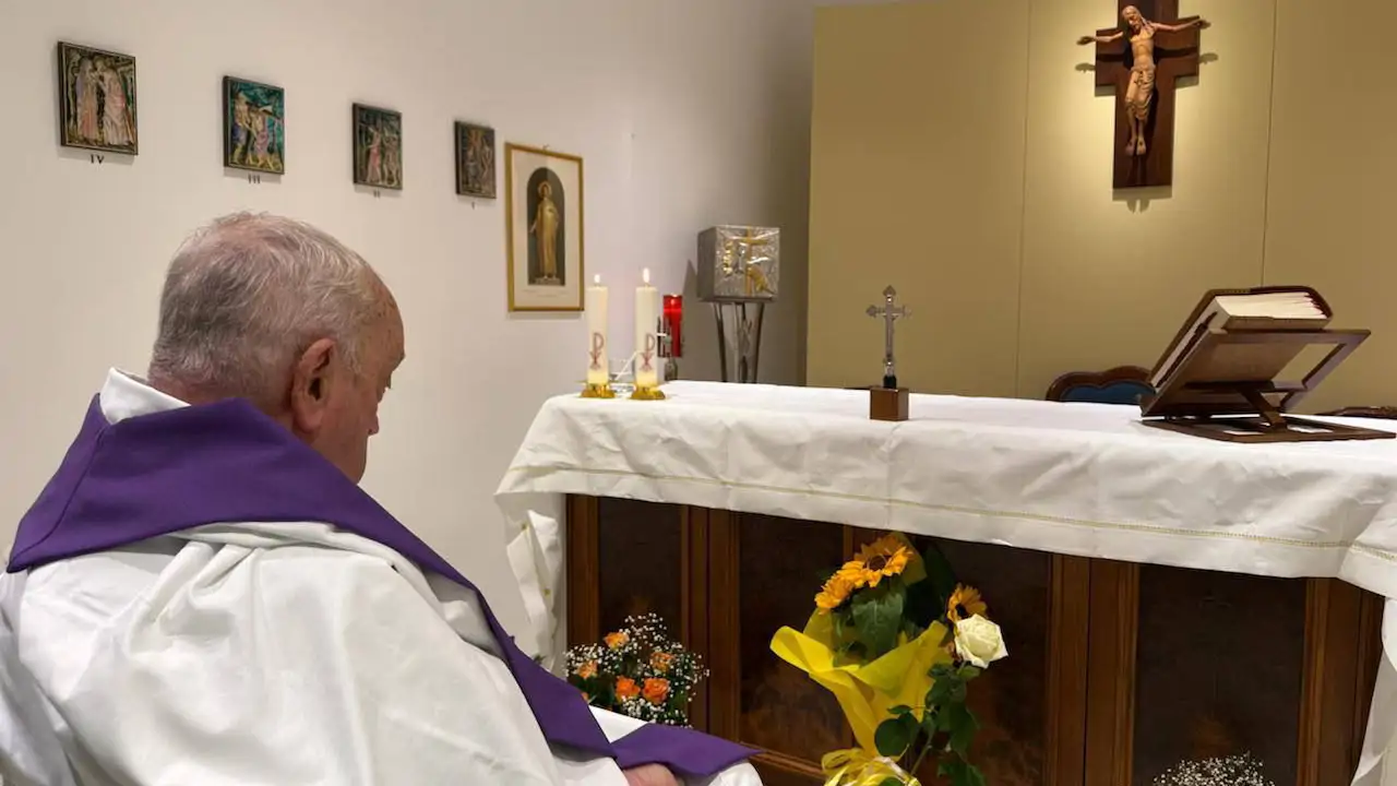 Primera imagen del papa Francisco tras su hospitalización