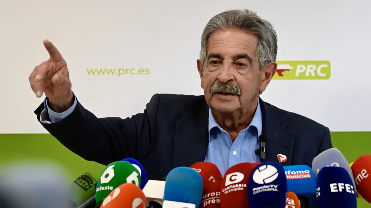 Juanfran Velasco, experto en comunicación: "Si hay algo que ha logrado Miguel Ángel Revilla es que sea entretenido ver a un político y valorar las regiones más allá de Madrid"