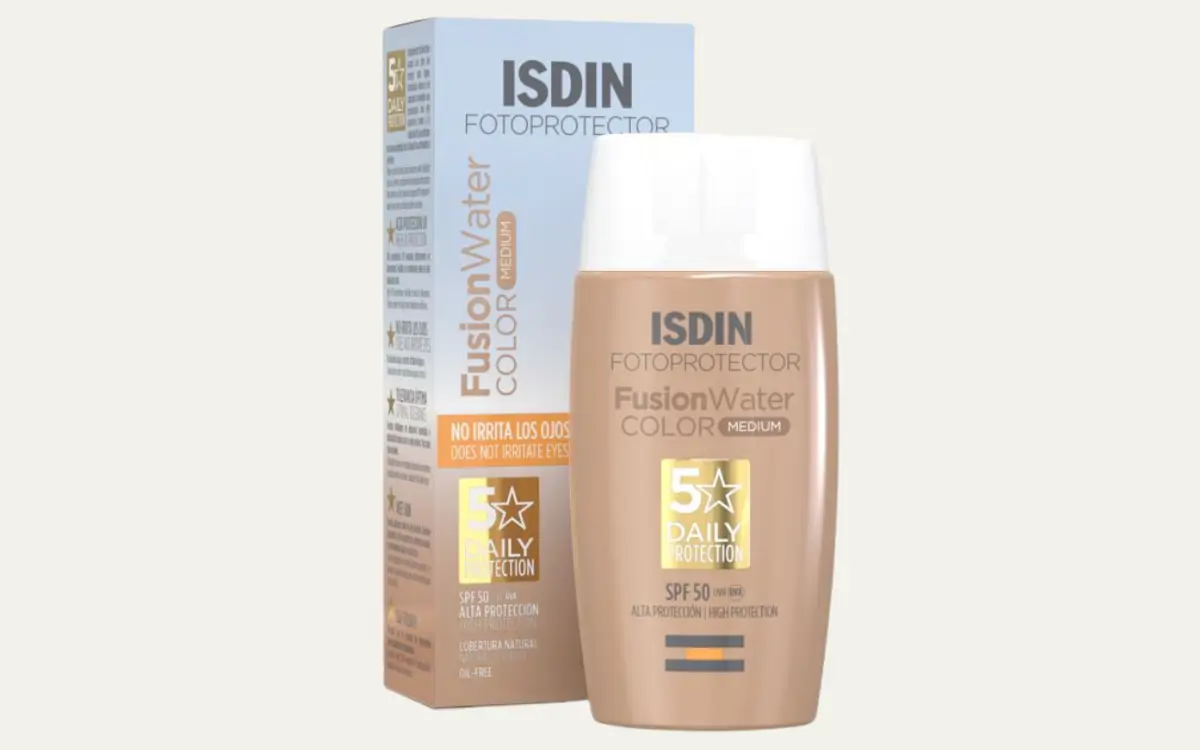 Protector solar ISDIN Fusion Water con color