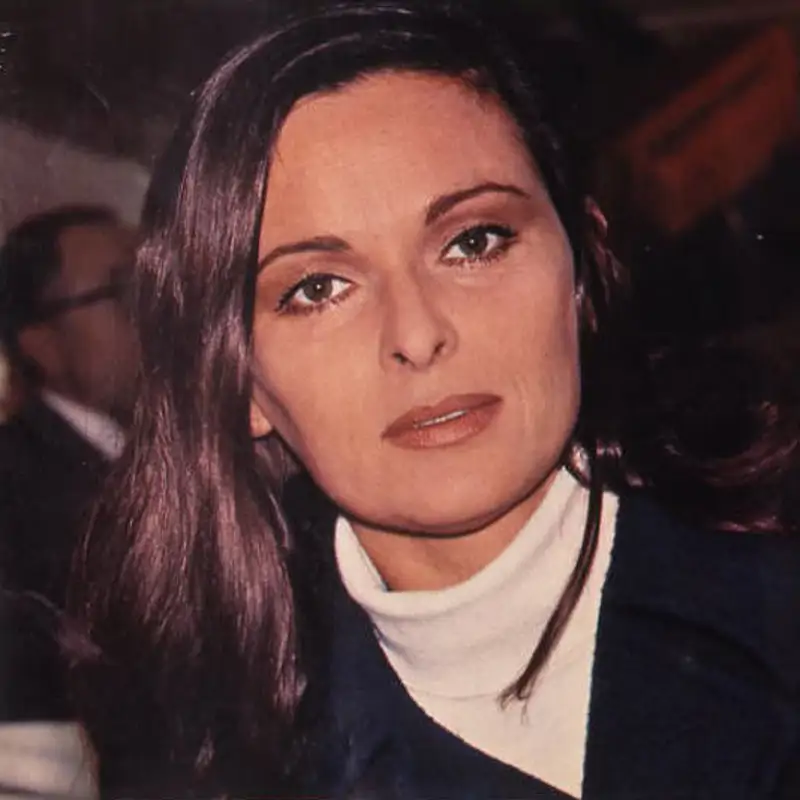 Así narró Lucía Bosé, en exclusiva para Lecturas, su dolorosa separación de Luis Miguel Dominguín: "Lo amo todavía. No excluyo la posibilidad de que un día hagamos las paces. Trece años de matrimonio no se pueden cancelar así como así”