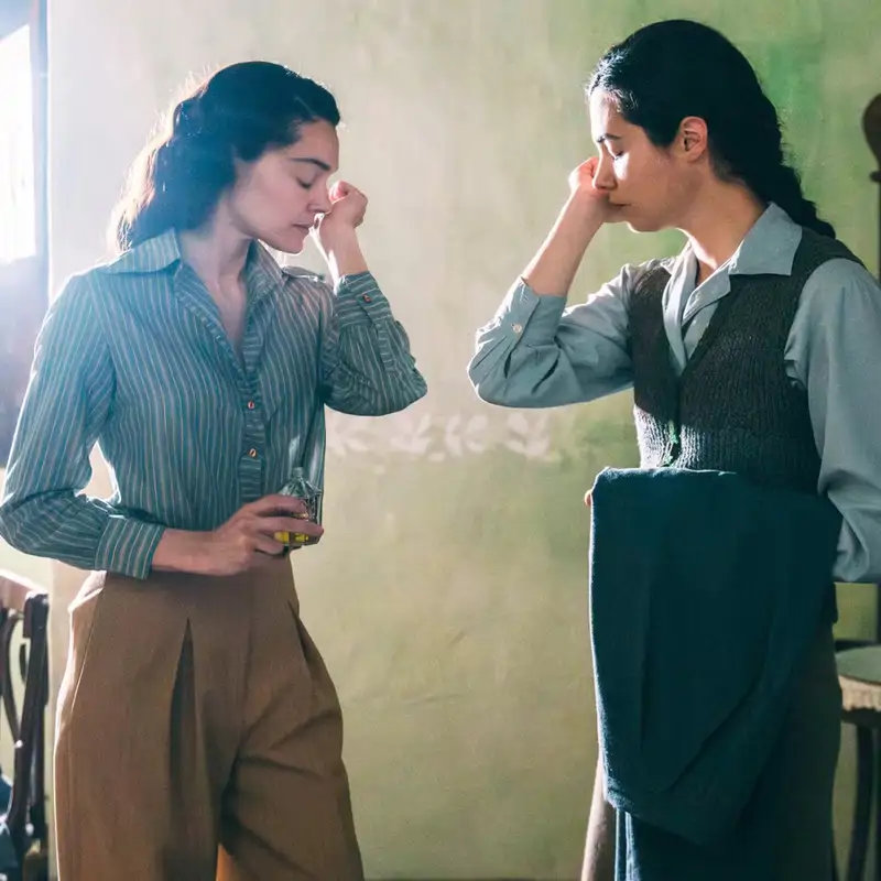 La película de época que elegiría si fuera al cine en el puente de mayo: "Pensé en nuestras abuelas que mantuvieron a la familia unida sacrificando cualquier sueño o deseo"
