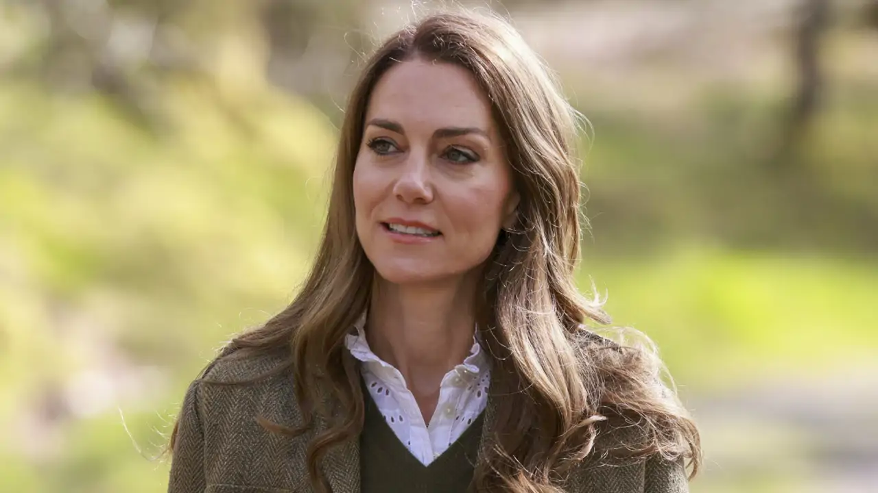 Kate Middleton se marca un Letizia y se atreve a copiar el gesto por el que la Reina ha sido muy criticada en los últimos días
