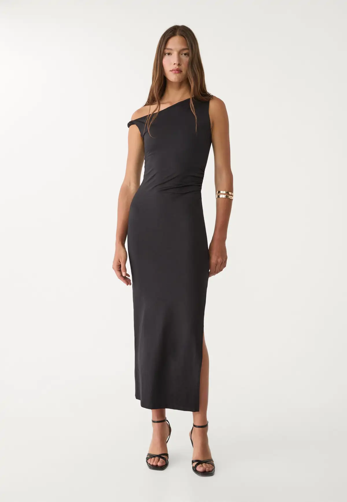 Vestido de fiesta de Stradivarius