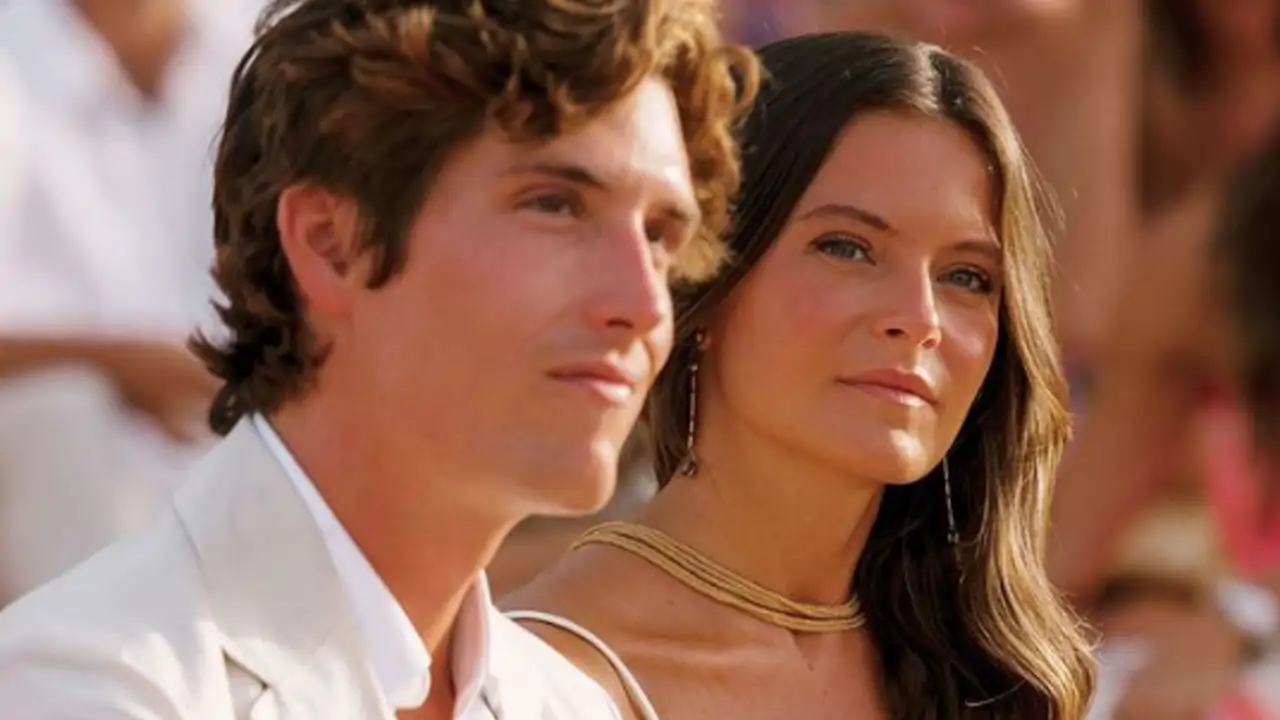 La influencer Bea Gimeno y Nacho Aragón, hijo de Emilio Aragón, anuncian ilusionados que esperan su primer hijo