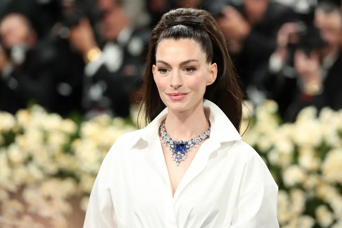 Anne Hathaway,