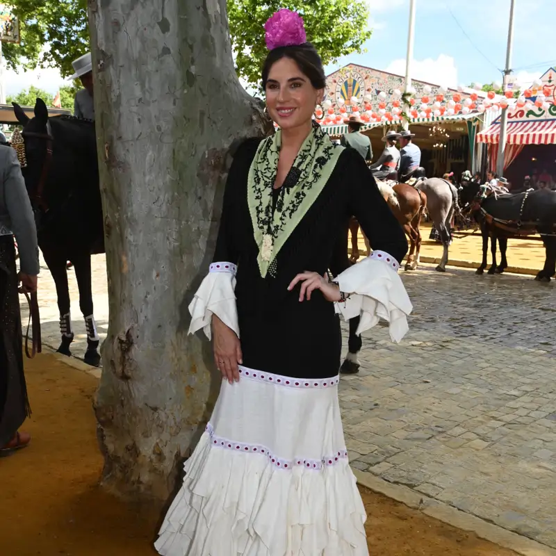 De Lourdes Montes a Rocío Osorno y Eva González: todos los looks de flamenca del lunes en la Feria de Abril