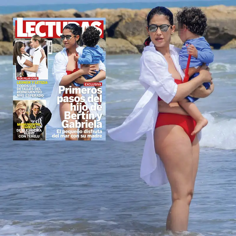 EXCLUSIVA | Los primeros pasos del hijo de Gabriela Guillen y Bertín Osborne: fotos exclusivas en su día de playa