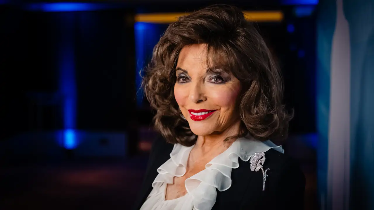 Joan Collins (91 años) sobre qué come para mantenerse: "Intento llevar una dieta equilibrada y comer aguacates, creo que son muy beneficiosos"