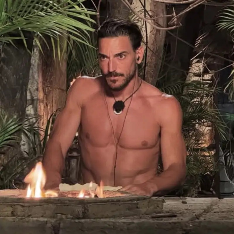 Una psicóloga advierte sobre ‘Supervivientes 2025’: “Pelayo Díaz y Damián Quintero son egoístas. Solo miran por ellos”