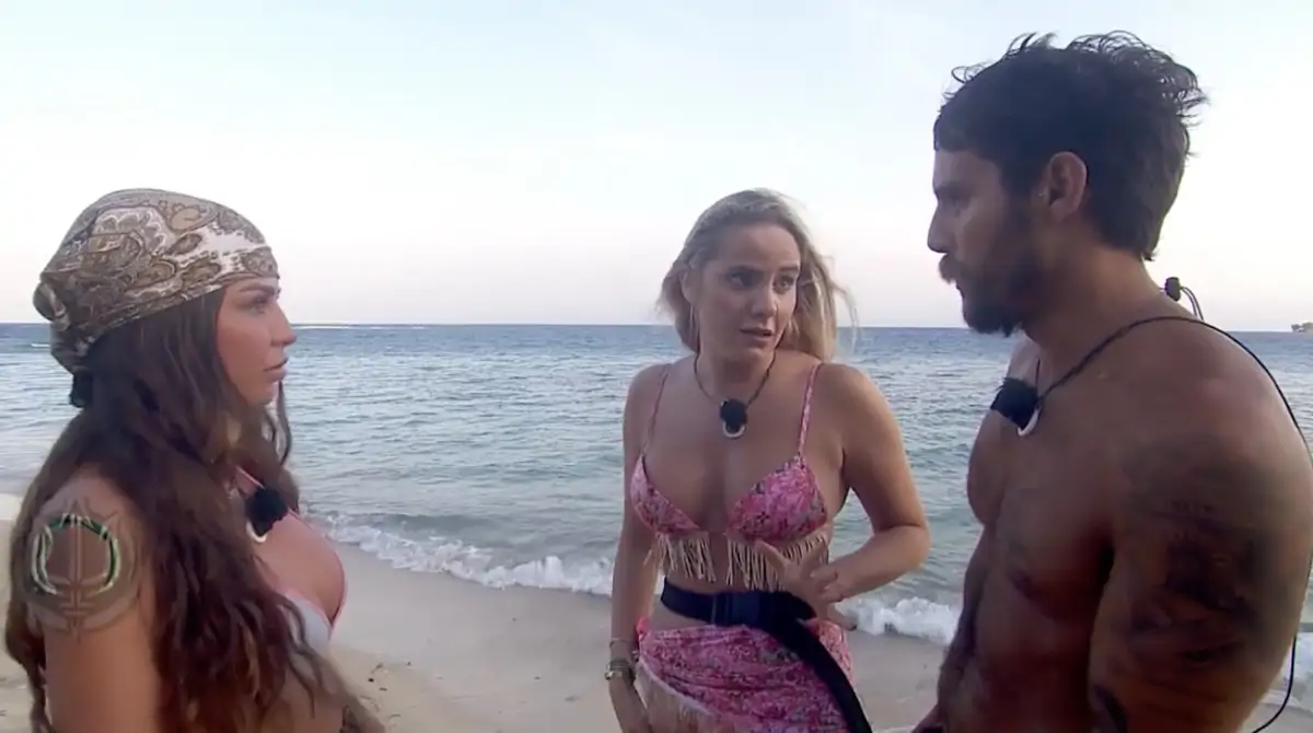 El encuentro entre Gabriella con Manuel y su hermana 
