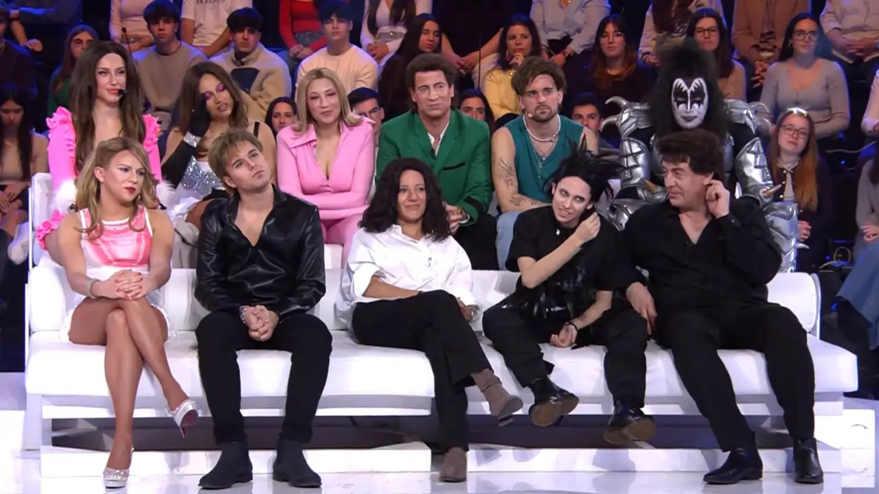 Reacciones de estupefacción entre los concursantes de 'Tu cara me suena' al conocer al último ganador