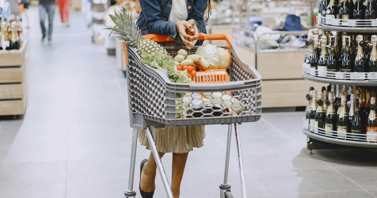 Qué dice la psicología sobre las personas que dejan el carro de la compra en su lugar