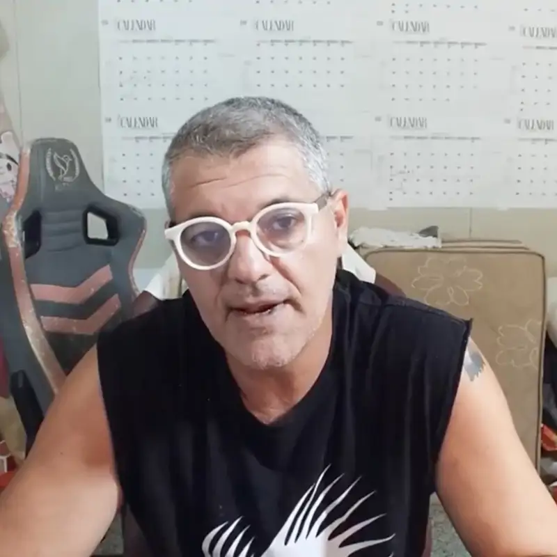 El comunicado íntegro de Frank Cuesta en vídeo: ni ha tenido cáncer ni es veterinario y, sí, ha comprado los animales