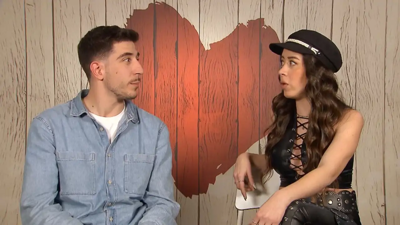 El momento 'Tierra, trágame’ que ha vivido Aitor en 'First Dates' con una influencer argentina: "Es abrumadora"