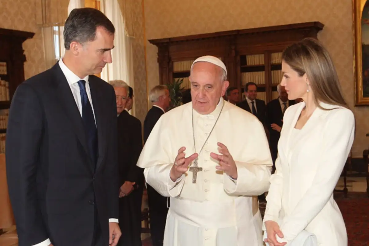 Letizia y Felipe con el Papa Francisco