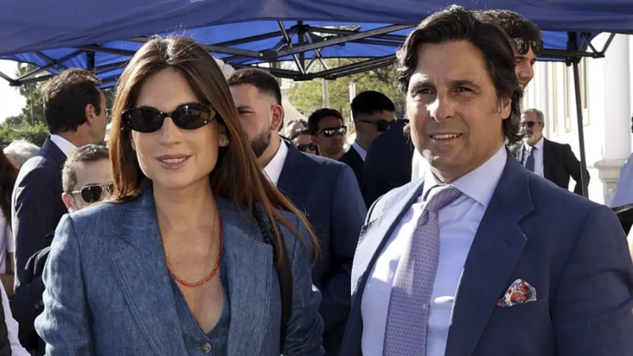 Lourdes Montes y Francisco Rivera, preocupados, ingresan a su hijo Nicolás de urgencia 