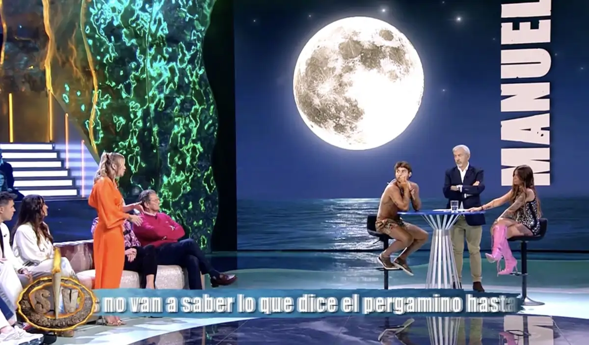 Manuel González, Gabriella y hermana de Manuel