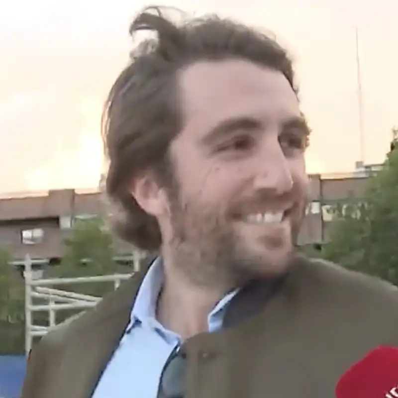 Borja Moreno, muy feliz y enamorado, habla por primera vez de Victoria Federica